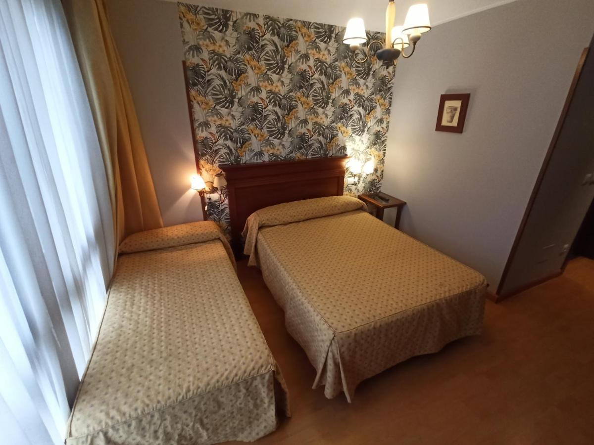 La Estrada Hotel Arriondas Ngoại thất bức ảnh